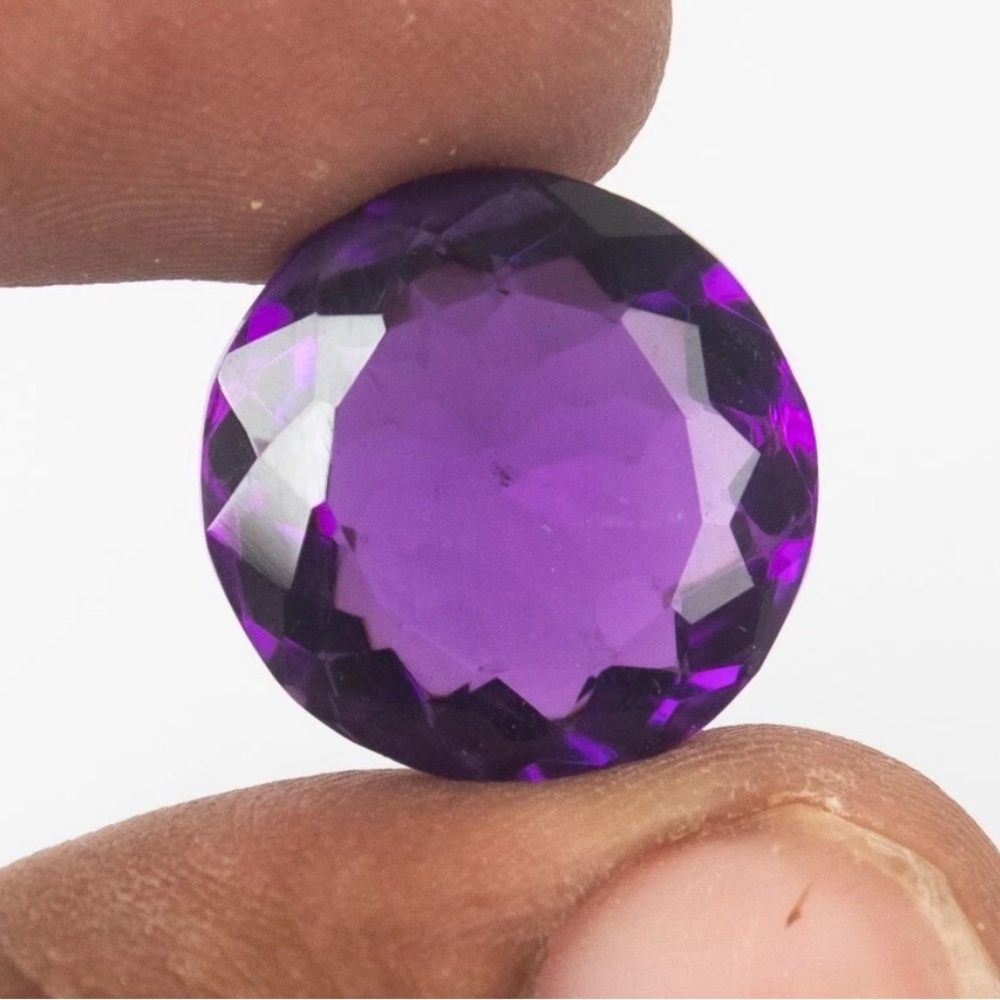Elegant Certified Natural 24 ct. Purple Amethyst, Round Cut